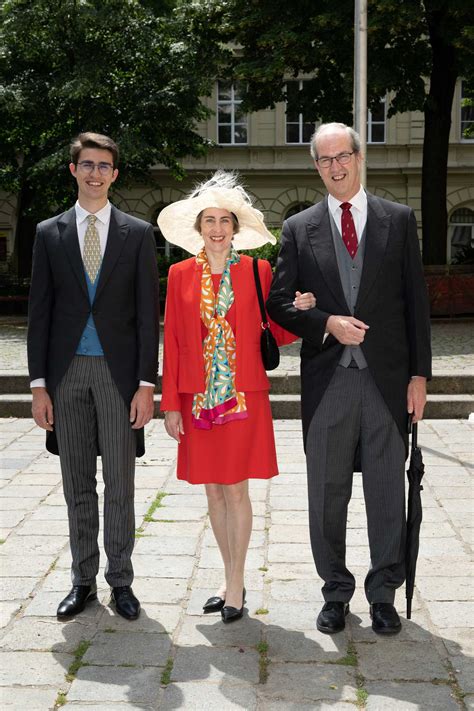 La Famille Royale De France Au Mariage Du Prince Johann Wenzel De