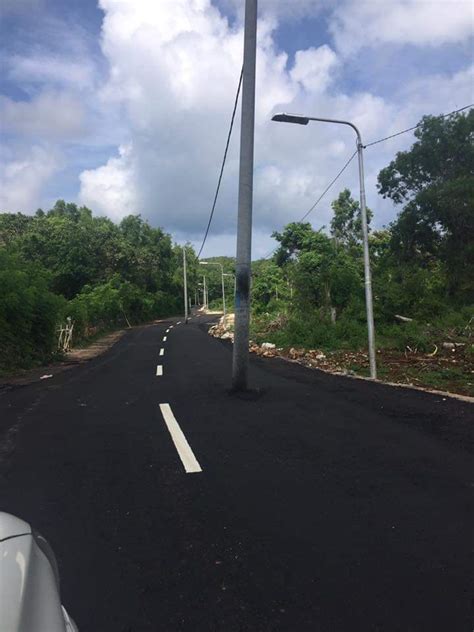 Kesehatanlambung Viral Tiang Beton Listrik Di Tengah Jalan Raya Bali