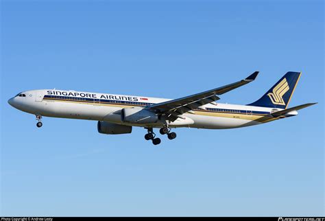 V Stc Singapore Airlines Airbus A Photo By Andrew Lesty Id