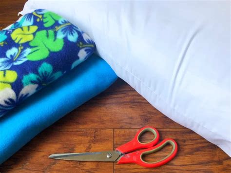 DIY Dog Bed No-Sew - Savings Lifestyle