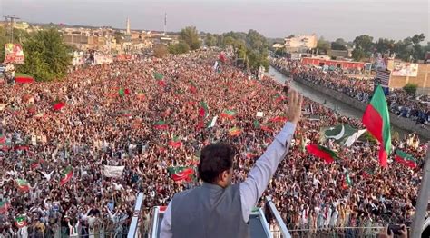 Ousted Pm Khan Supporters Set Off On Long March To Islamabad Khaama