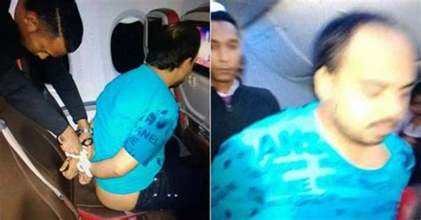 Brazen Bloke Strips Naked And MASTURBATES Over Porn During Flight Daily Star