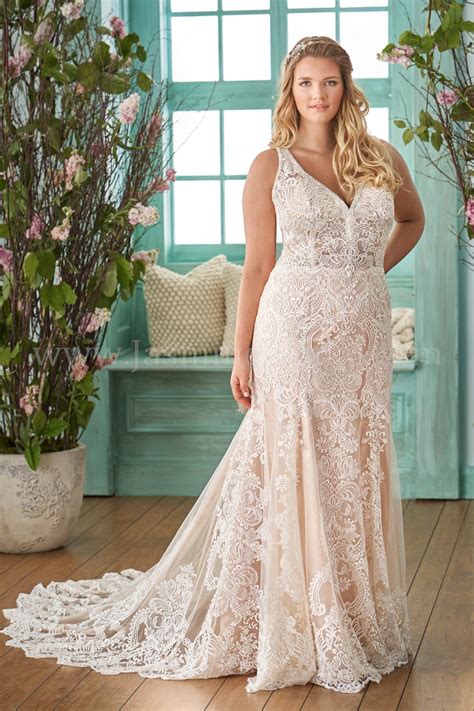 T Plus Illusion Bodice V Neck Embroidered Lace Fit Flare