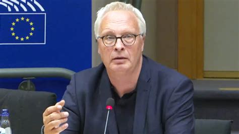 Lappel à La Mutinerie De Peter Mertens Contre Lordre Mondial Et Pour