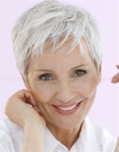 20 Photos Gray Hair Pixie Haircuts