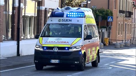 Double Siren Ambulanza Suem Montebelluna In Emergenza Italian