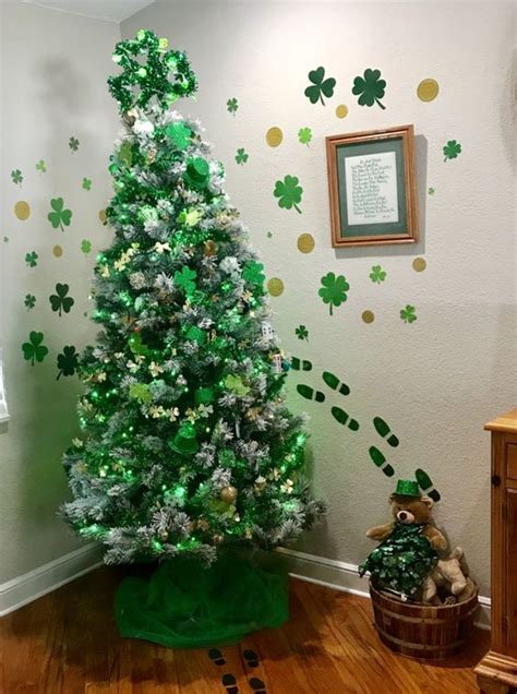 Simply Charming St Patrick S Day Tree Ideas Holidappy