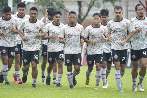 Persija Gelar Latihan Perdana Dihadiri Pemain Baru