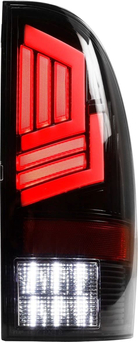 Winjet CTWJ 0696 GBC SQ Gloss Black Sequential Fiber Optic LED Tail