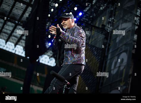 Milano Giugno Vasco Rossi In Concerto Allo Stadio San Siro Di