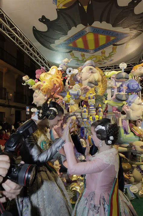 Fotos de la falla infantil Convento Jerusalén Matemático Marzal primer