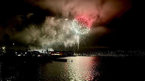 Postcard: Redondo Beach 2024 Fireworks - Easy Reader News