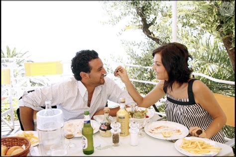 Photo Exclusif Cyril Hanouna Et Sa Compagne Emilie Partagent Un