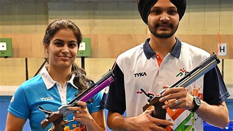 Manu Sarabjot Clinch Mixed Air Pistol Gold At Khelo India University