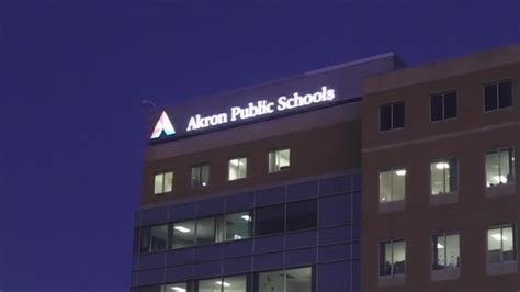 Akron teachers vote to reject fact-finder's recommendations | wkyc.com