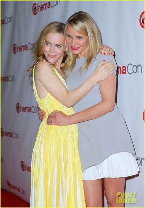 Photo: cameron diaz leslie mann let no other woman between them at cinemacon 02 | Photo 3079808 ...