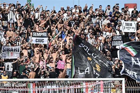 Tifosi Juventus Dago Fotogallery