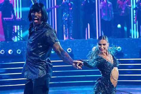 Dancing With The Stars Celebrates Episodes With A Tribute To Len