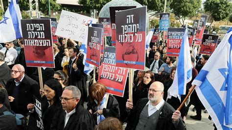 Israelis Protest New Far Right Governments Plans To Weaken Powers Of Judiciary Npr