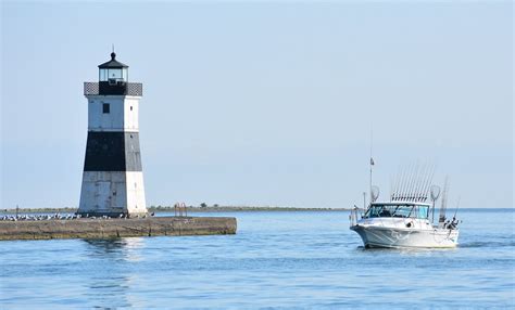 Fishing Charter Boat Entering Presque Isle Bay Erie PA Flickr