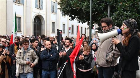 Palestina Libera La Rete Antifascista In Piazza A Pavia Per Gaza Con