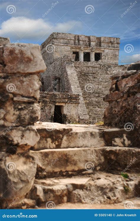 Ruinas Principales Mayas Del Templo En Tulum Foto De Archivo Imagen