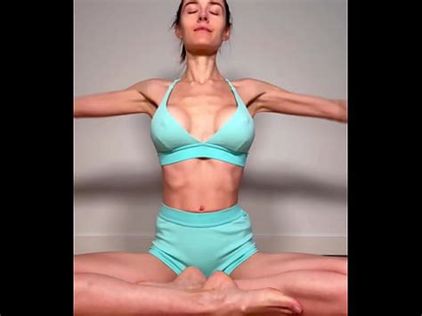 Yoga Orgasm BerryThrone Dildo Toy BJ Riding Fucking POV XVIDEOS