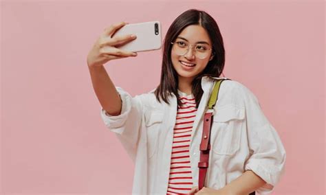 10 Aplikasi Kamera Selfie Terbaik Di Android 2023