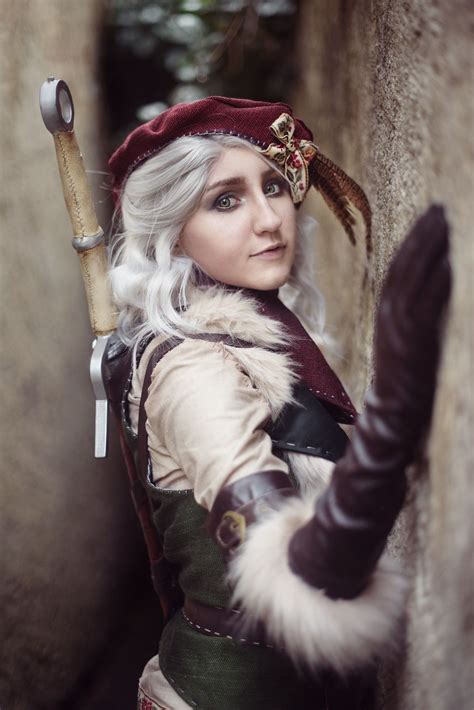 Juriet Cosplay as #falka - young #Ciri from the Witcher book series ...