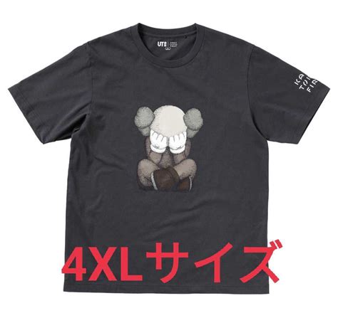 4xl 最新作 カウズ Kaws ユニクロ Uniqlo Ut グラフィックtシャツ 半袖 カウズ展 2021 ダークグレー半袖tシャツ