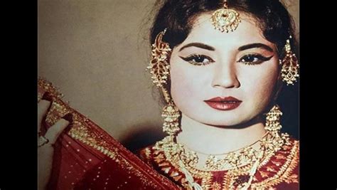 Meena Kumari ने झेला तलाक का दर्द फिर धर्मेंद्र ने भी दिया धोखा प्यार के मामले में अनलकी रहीं