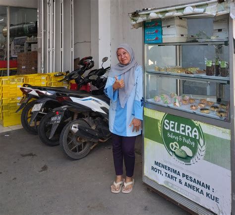 Kisah Indriani Pedagang Kue Dan Jajan Pasar Di Kota Pekalongan Yang