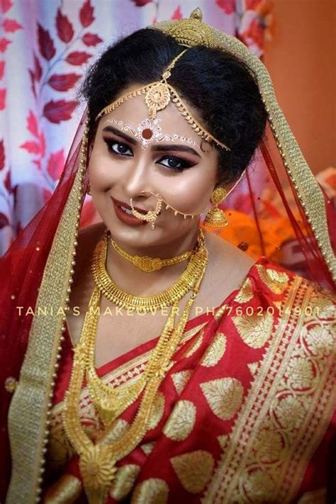 Bengali Bridal Makeup Indian Bride Makeup Bengali Bride Bengali Wedding Wedding Lehenga