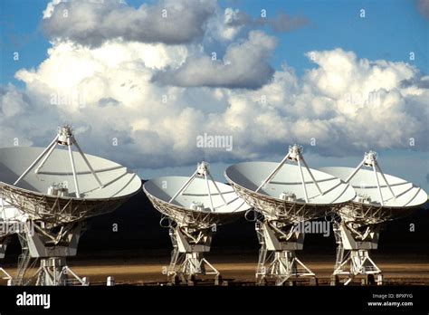 Very Large Array Radio Telescope Stock Photo - Alamy