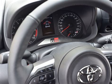 Toyota Gr Yaris Kluster Instrumen Gambar Foto Galeri Video Hd Instrument Cluster Decor