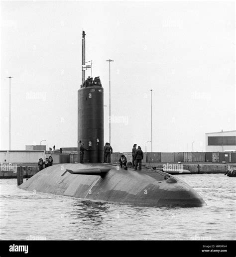 Hms Courageous Hi Res Stock Photography And Images Alamy