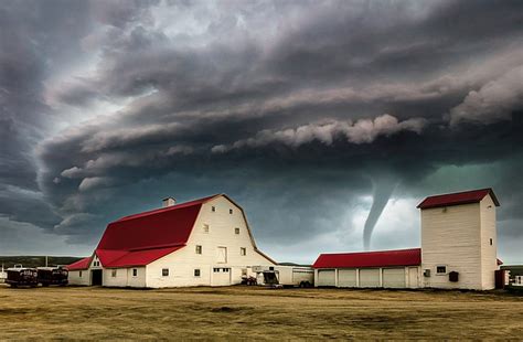 Tornados Verursachen Schwere Sch Den Im Mittleren Westen Der Usa Das