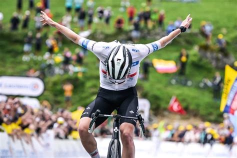 Tadej Pogacar Wins At Cauterets Cambasque Jonas Vingegaard New Leader