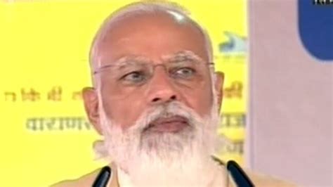 PM Modi Defends New Farm Laws Says Opposition Misleading Farmers