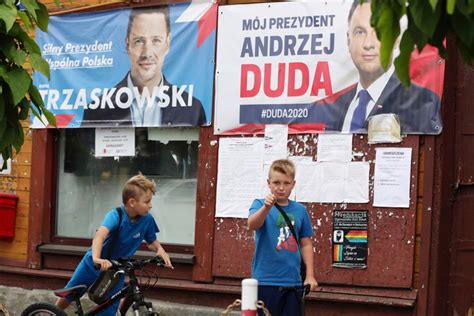 Polonia celebra elección trascendental el domingo La Hora