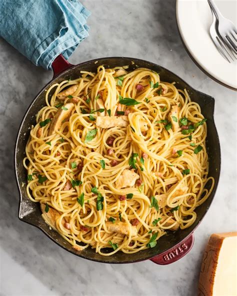 You Only Need 5 Ingredients For This Creamy Chicken Carbonara Recipe