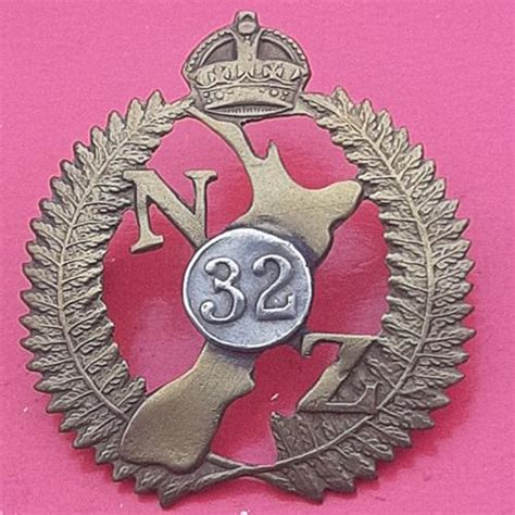 New Zealand 32nd Reinforcements Ww1 Kings Crown Bi Metal Cap Badge