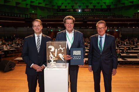 Georg Menges Prize 2022 Goes To Ulrich Reifenhauser Plastics Hall Of Fame