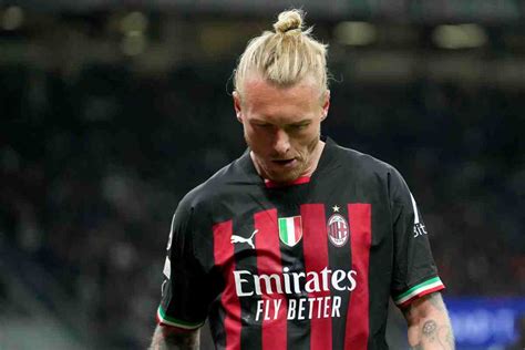 Simon Kjaer Il Calvario Continua Verso Il Forfait Per Newcastle Milan