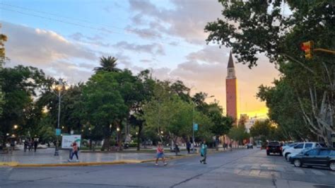 Martes Leve Aumento De Temperatura Y Cielo Algo Nublado El Zonda