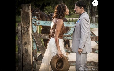 Em Velho Chico Tereza Camila Pitanga Pediu O Div Rcio Para Carlos