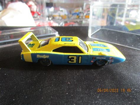 Racing Champions 1969 Dodge Charger Daytona Jim Vandiver 31 Nascar