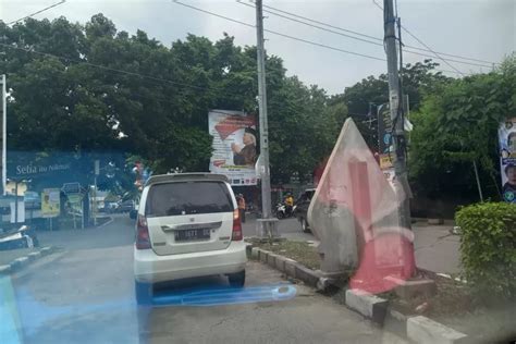 Heboh Emak Emak Mengantar Anak Sekolah Pergi Pasar Pagi Hari Sering