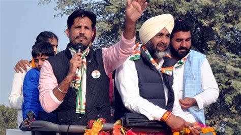 One Time Rivals Manpreet Badal Raja Warring Campaign Together In