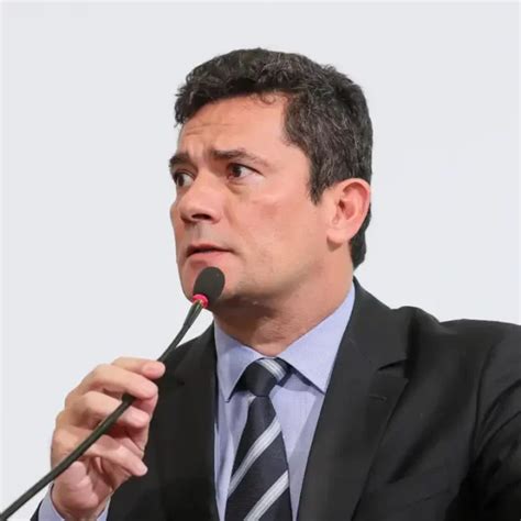 Defesa de Moro diz que não teve tempo para se preparar e tenta adiar